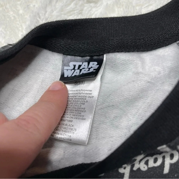 Star Wars black sweatshirt size small Darth‎ Vader - Picture 2 of 5